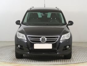 Volkswagen Tiguan - 2011