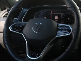 Volkswagen Tiguan - 2022