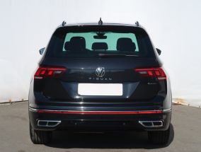 Volkswagen Tiguan - 2022