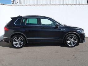 Volkswagen Tiguan - 2022
