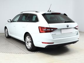 Škoda Superb - 2016