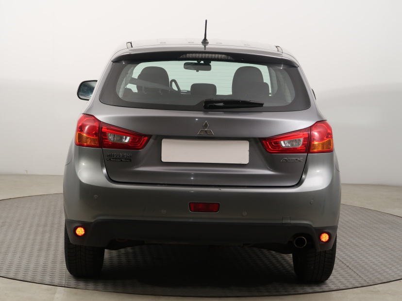 Mitsubishi ASX, 2015