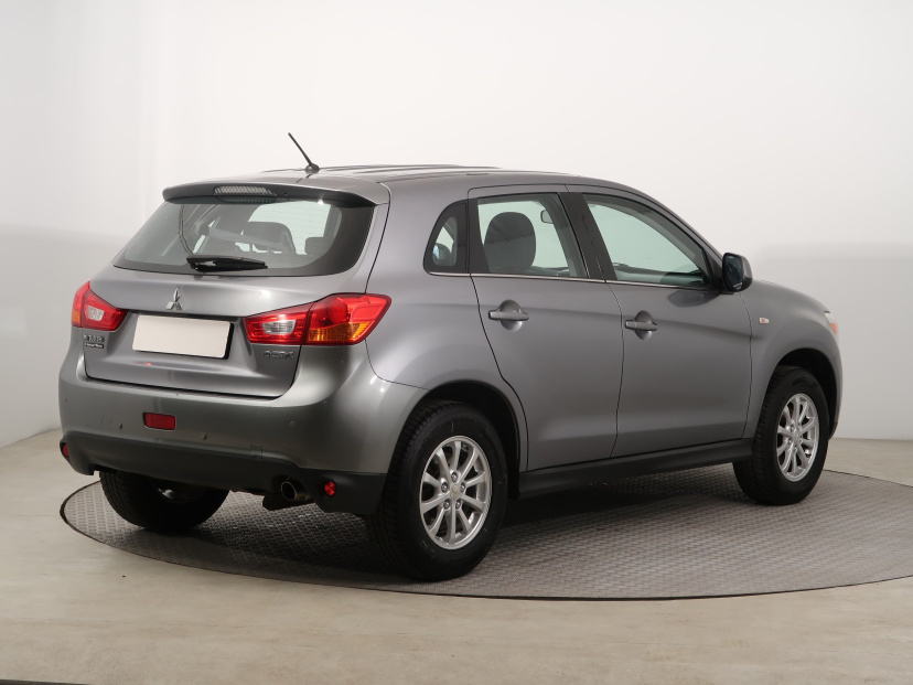 Mitsubishi ASX, 2015