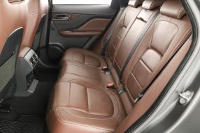 Jaguar F-Pace - 2016
