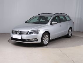 Volkswagen Passat - 2011