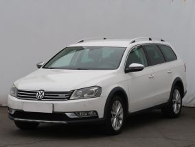 Volkswagen Passat - 2012
