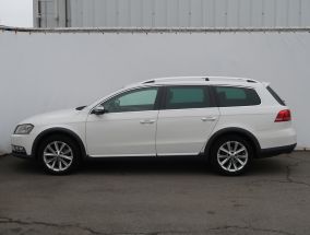 Volkswagen Passat - 2012