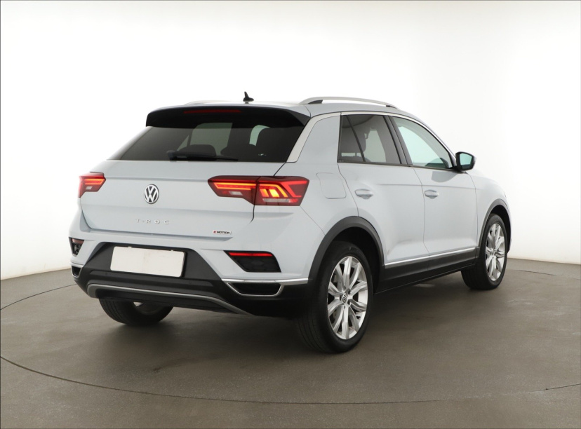Volkswagen T-Roc, 2018