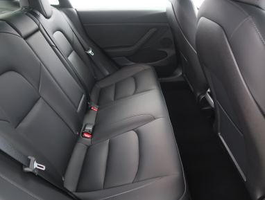 Tesla Model 3 - 2023