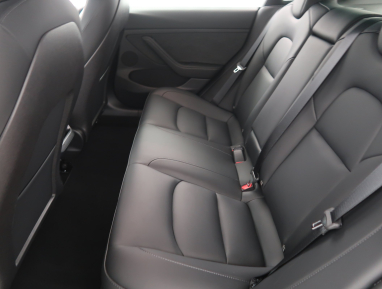 Tesla Model 3 - 2023