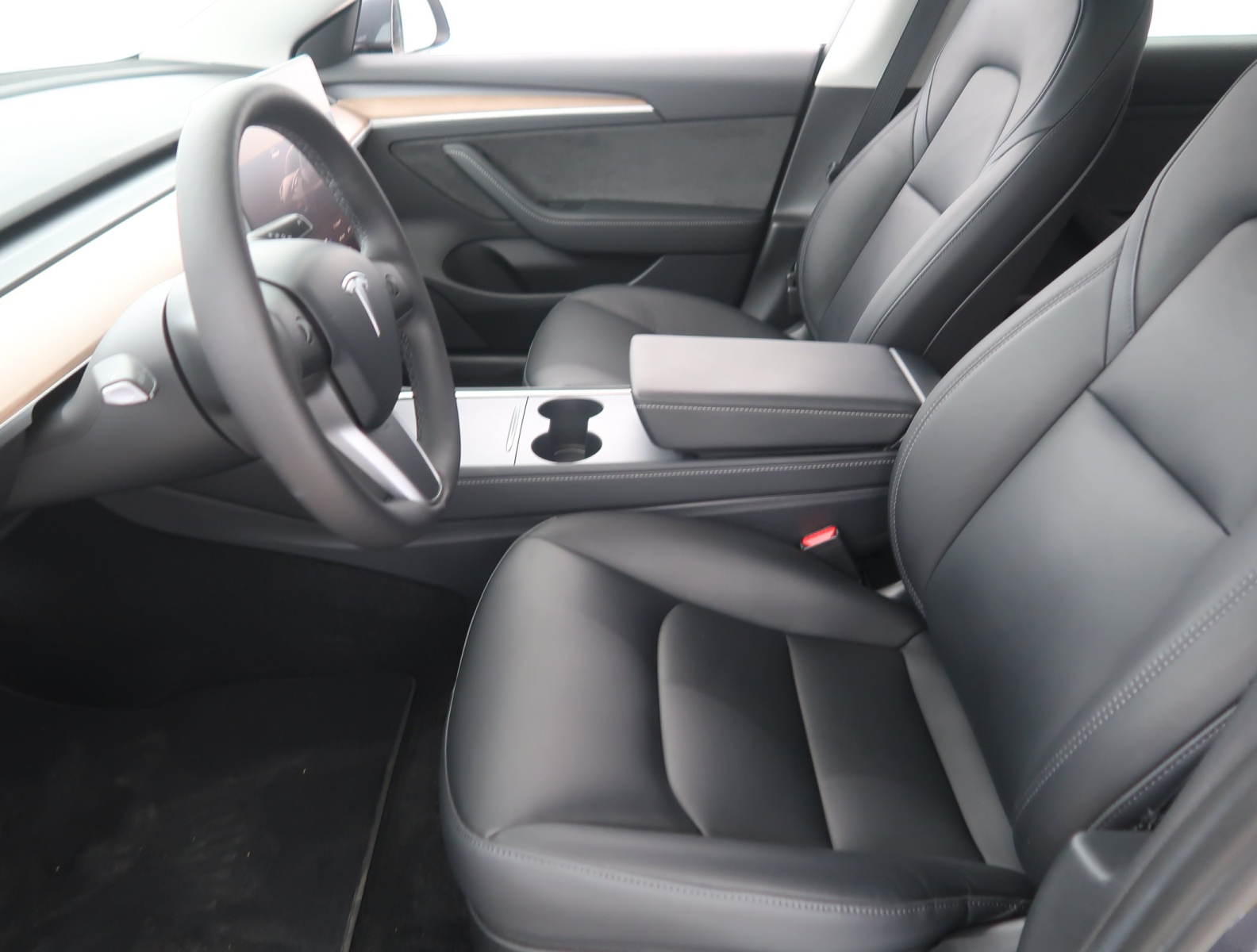 Tesla Model 3 - 2023