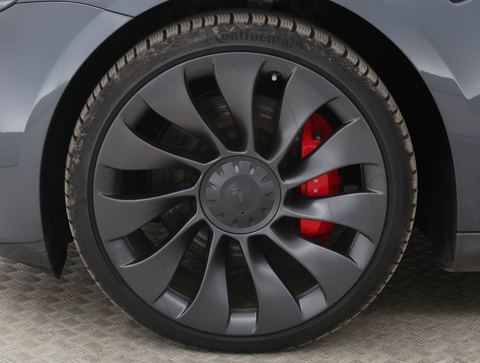 Tesla Model 3 - 2023