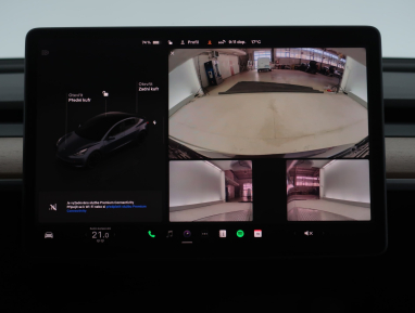 Tesla Model 3 - 2023