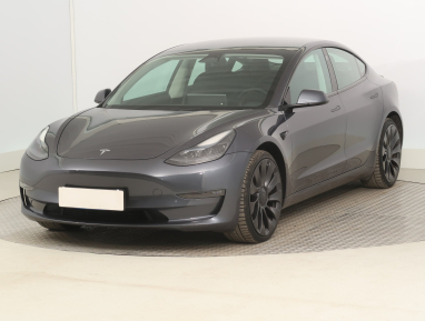 Tesla Model 3 - 2023