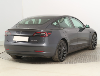 Tesla Model 3 - 2023