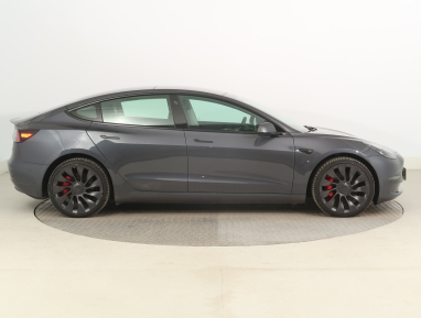 Tesla Model 3 - 2023