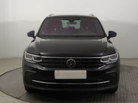 Volkswagen Tiguan - 2021