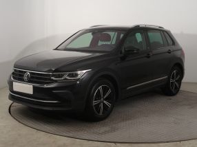 Volkswagen Tiguan - 2021