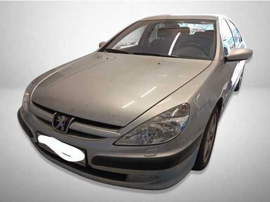 Peugeot 607