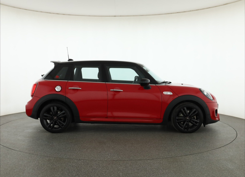 MINI 5-door, 2020