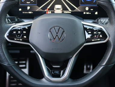 Volkswagen Touareg - 2021