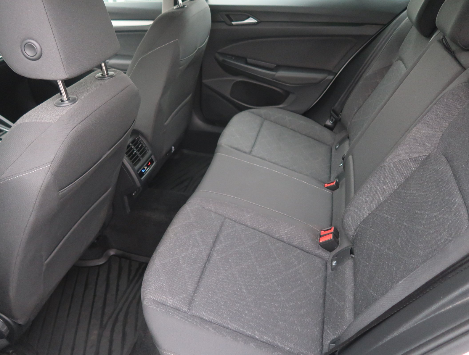 Volkswagen Golf - 2022