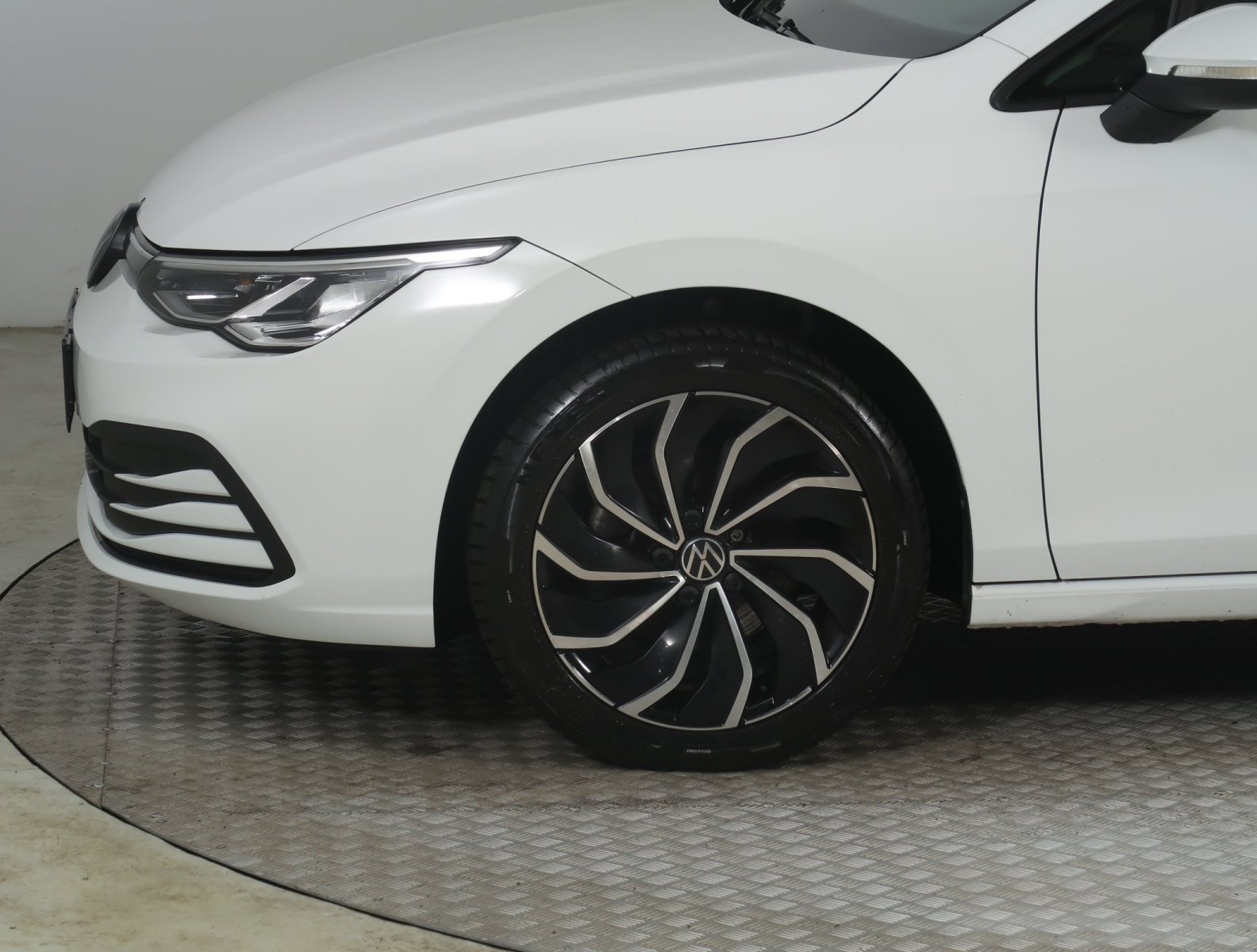 Volkswagen Golf - 2022