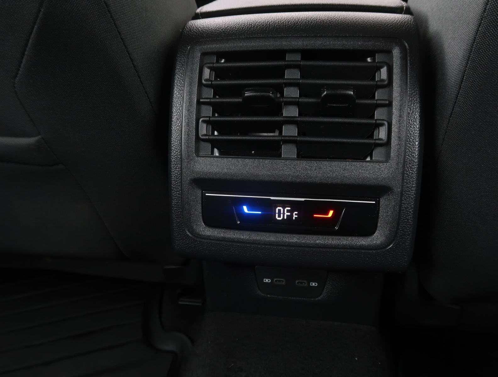 Volkswagen Golf - 2022