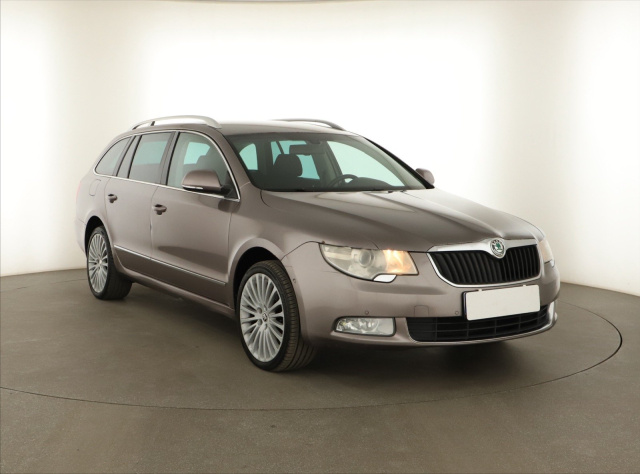 Škoda Superb 2010