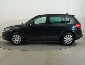Volkswagen Tiguan - 2012