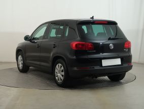Volkswagen Tiguan - 2012