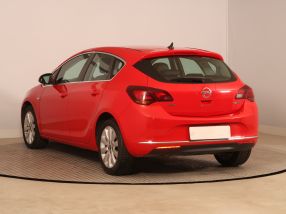 Opel Astra - 2014