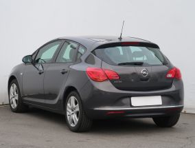 Opel Astra - 2015