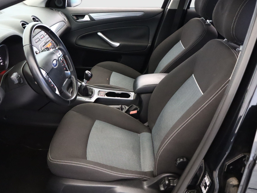 Ford Mondeo, 2011