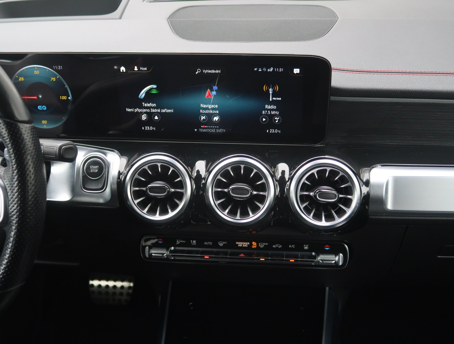 Mercedes-Benz EQB - 2023