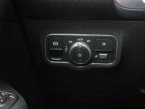 Mercedes-Benz EQB - 2023