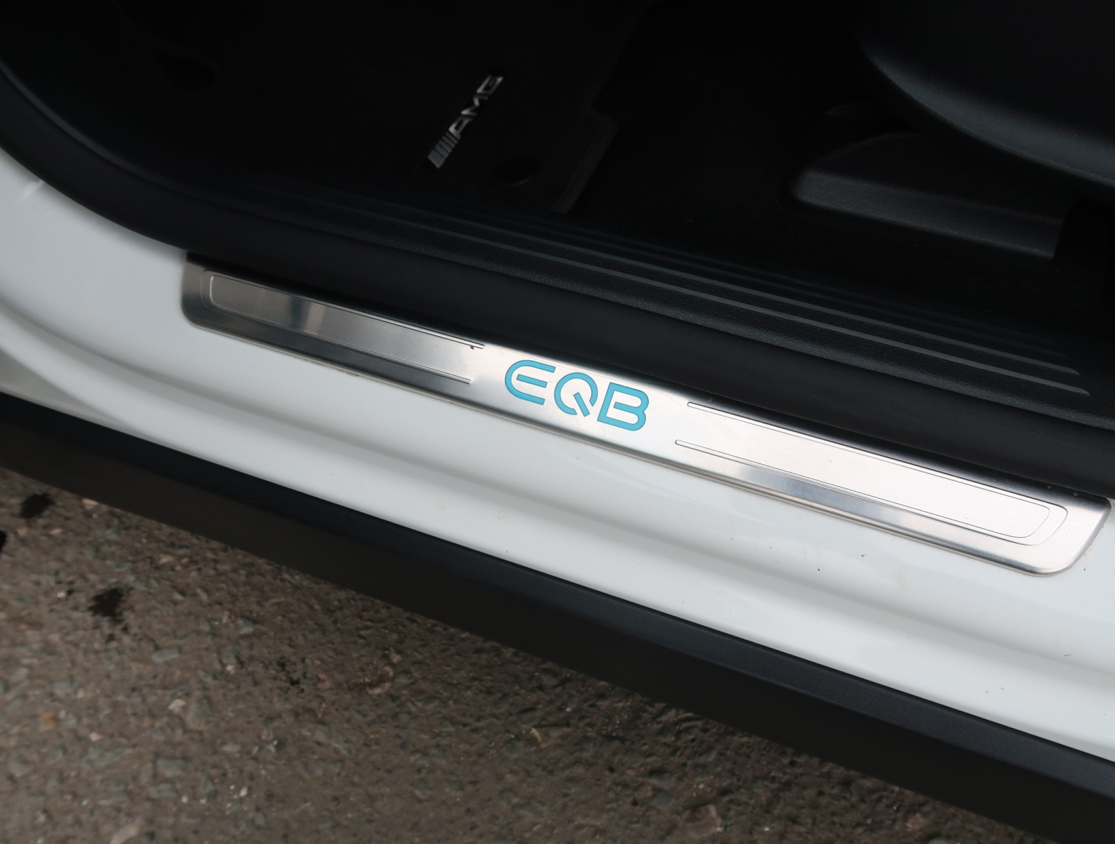 Mercedes-Benz EQB - 2023