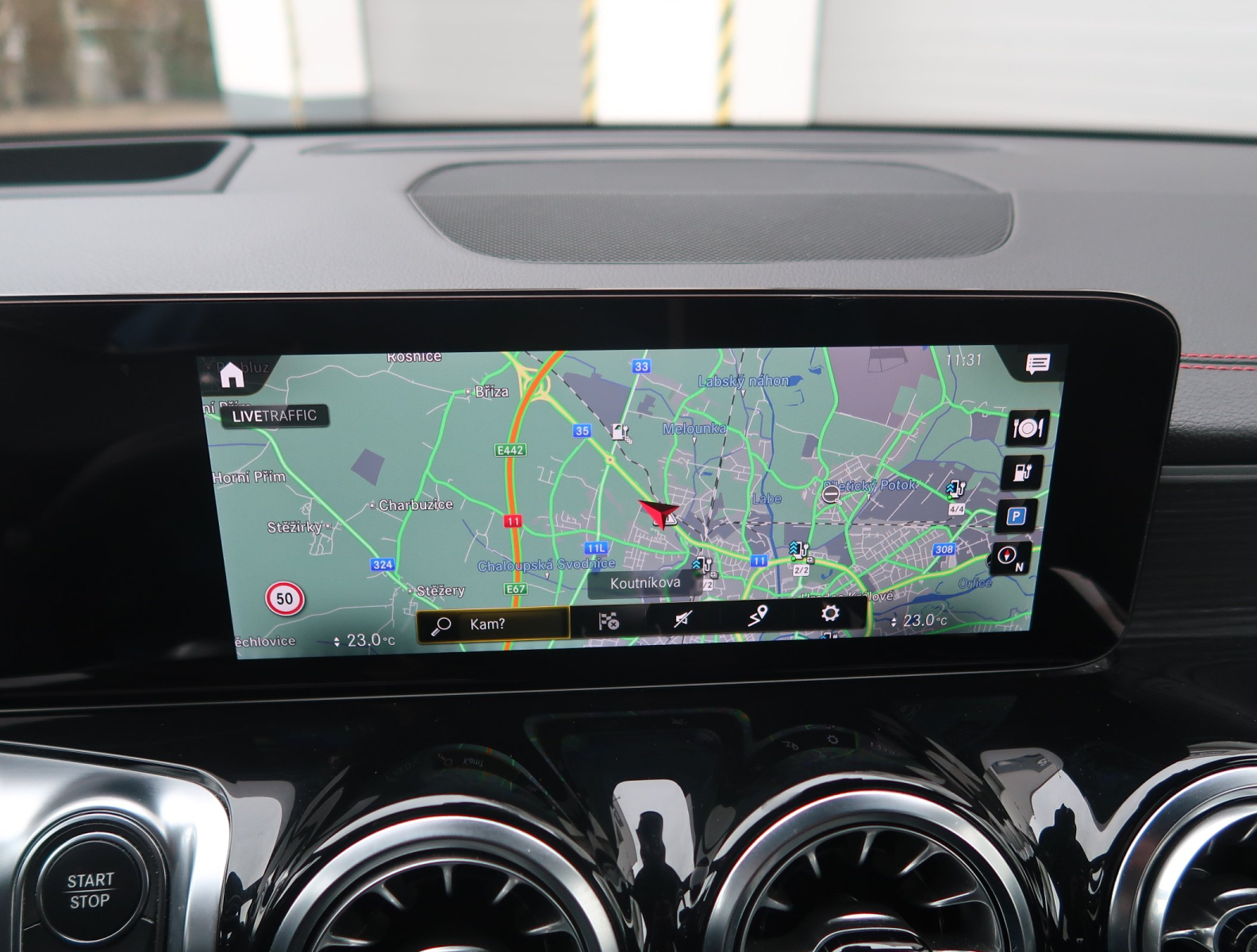 Mercedes-Benz EQB - 2023