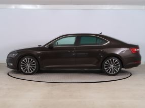 Škoda Superb - 2016
