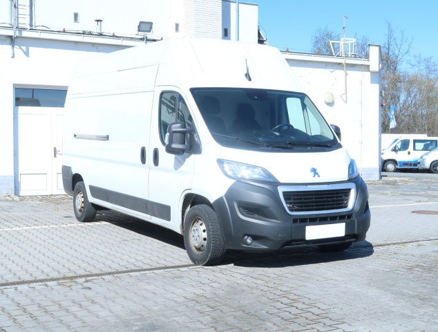 Peugeot Boxer 2023