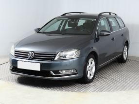 Volkswagen Passat - 2012