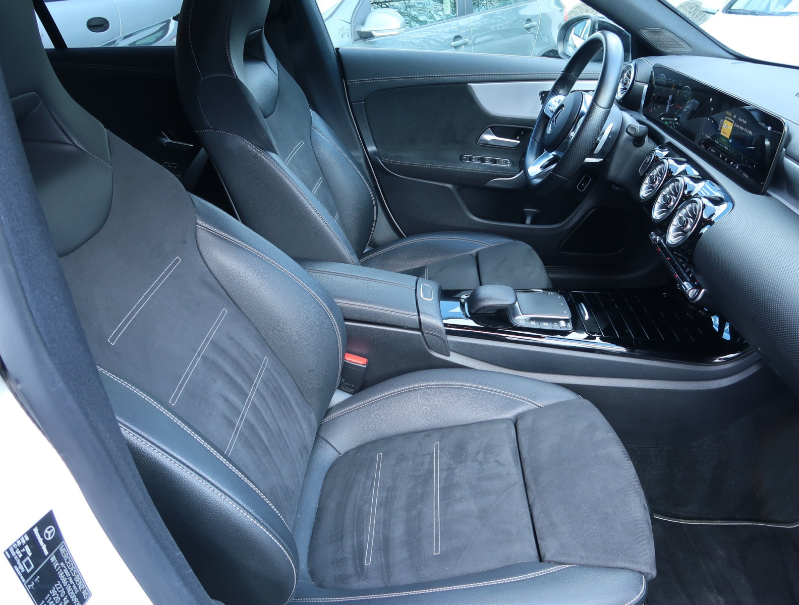 Mercedes-Benz CLA - 2021