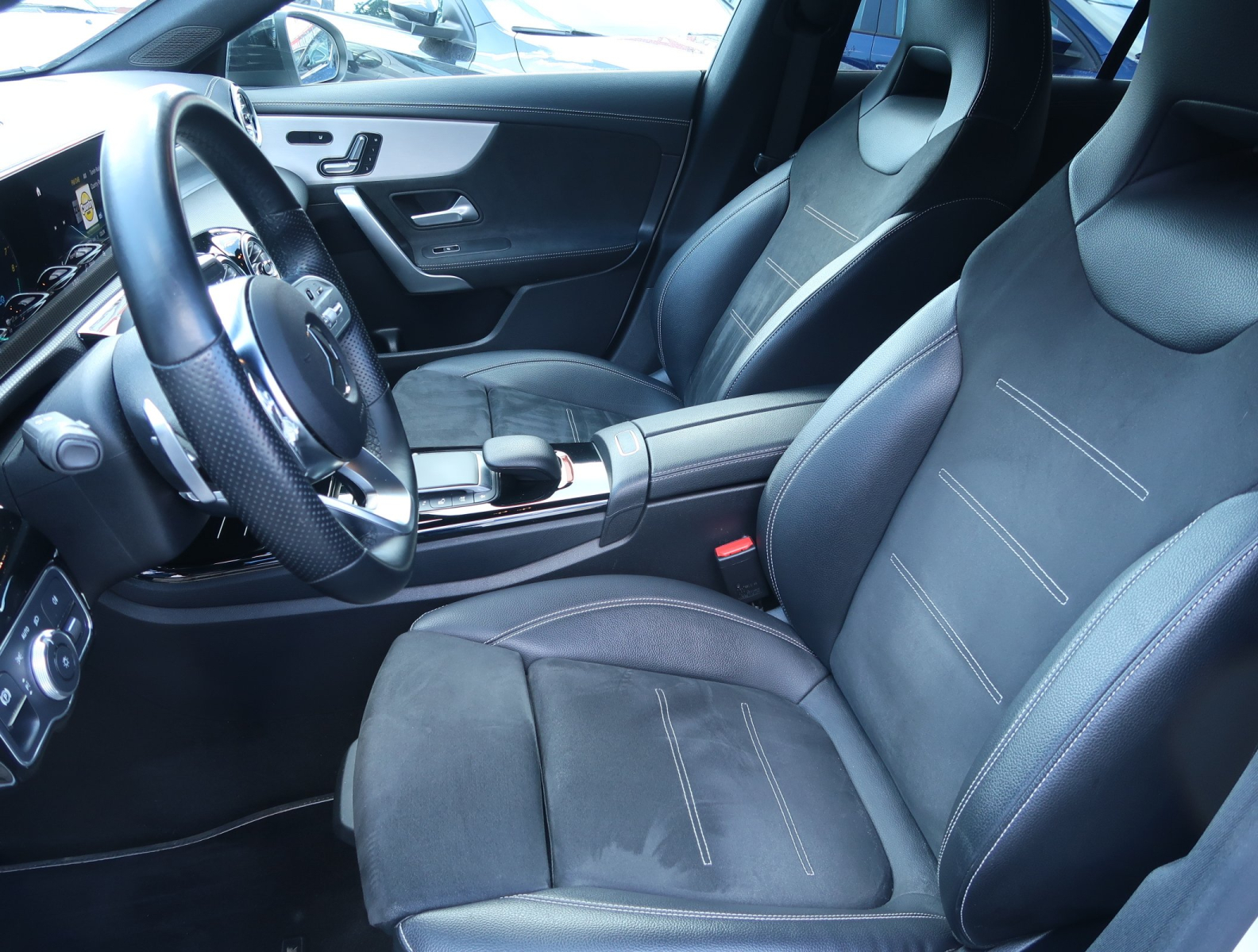 Mercedes-Benz CLA - 2021