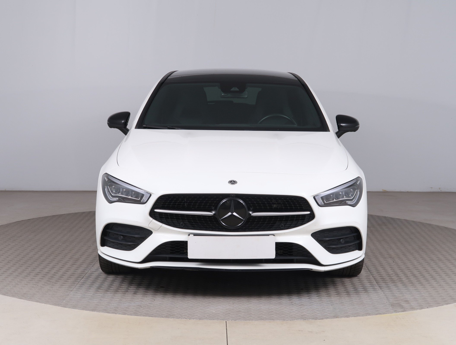 Mercedes-Benz CLA - 2021