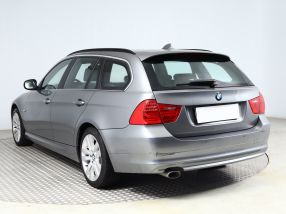 BMW 3 - 2010