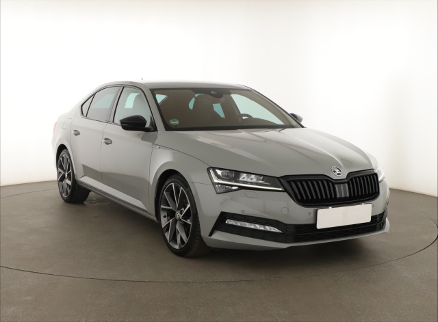Škoda Superb 2022