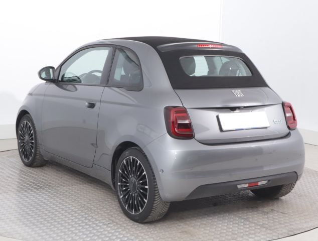 Fiat 500e 42 kWh
