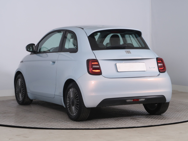 Fiat 500e 42 kWh