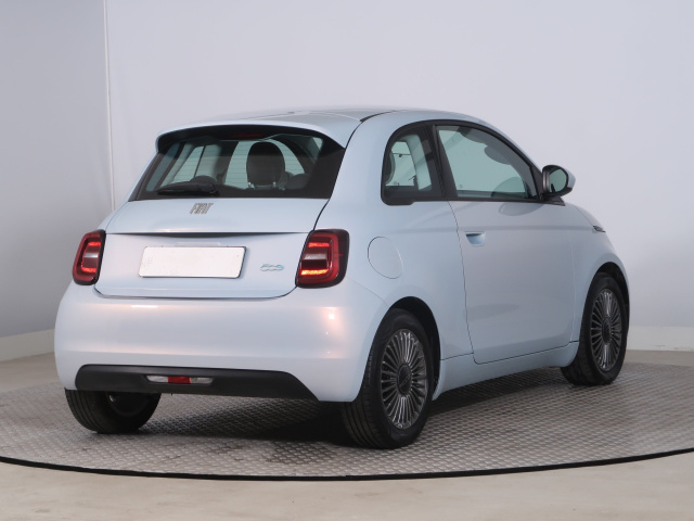 Fiat 500e 42 kWh