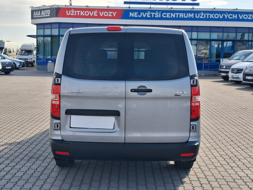 Hyundai H-1, 2011